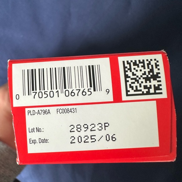 ✨ LOW START ✨ Neutrogena product bundle! - Picture 4 of 11